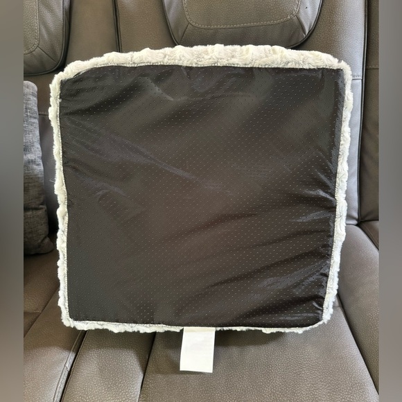 NEW Cozy Gray Cat Bed - Picture 14 of 16